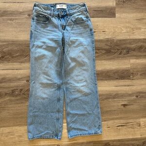 Women’s Hollister Low Rise Baggy Jean